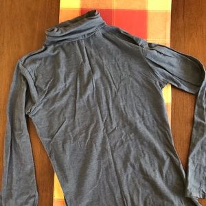 XL long sleeve turtleneck top